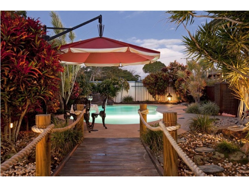 60 Beachcrest Rd, Wellington Point QLD 4160