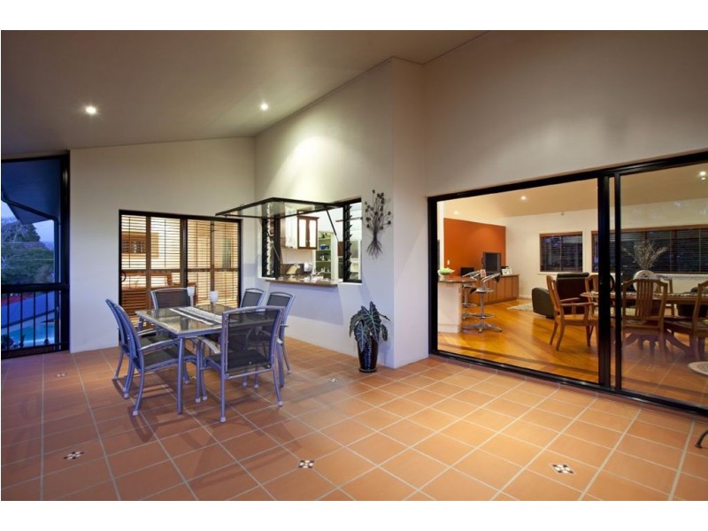 60 Beachcrest Rd, Wellington Point QLD 4160