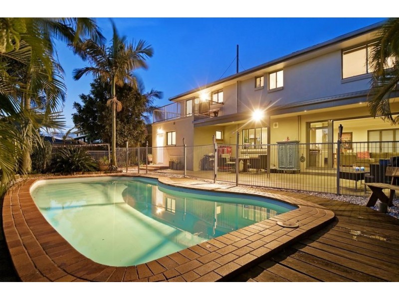 4 Parnka Street, Wellington Point QLD 4160