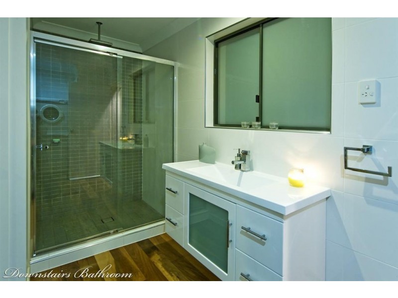 4 Parnka Street, Wellington Point QLD 4160