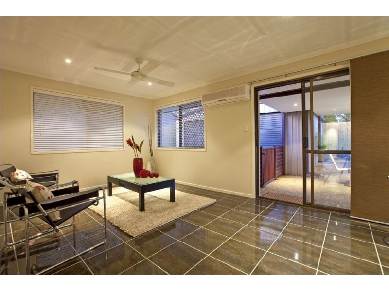 11 Cooinda Street, Wellington Point QLD 4160