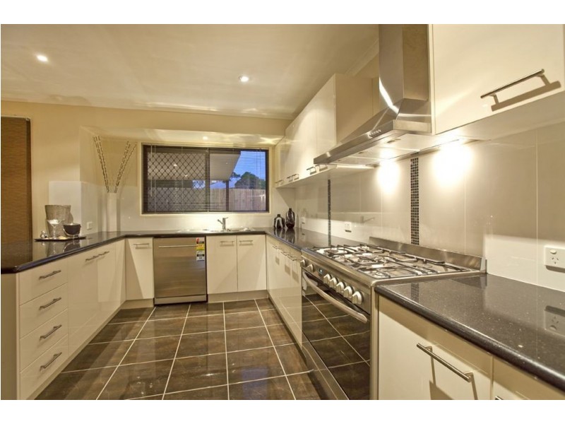 11 Cooinda Street, Wellington Point QLD 4160