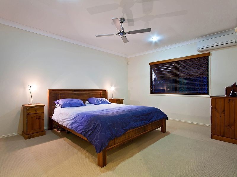 80 Thorneside Rd, Thorneside QLD 4158