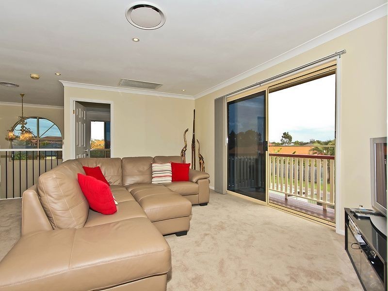 2 Marcel Place, Wellington Point QLD 4160