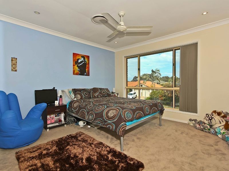 2 Marcel Place, Wellington Point QLD 4160