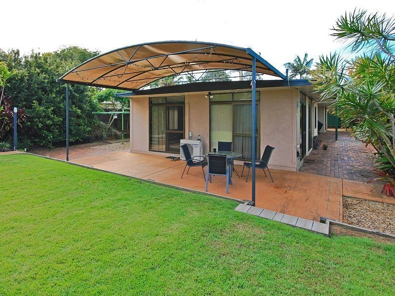 19 Sheena St, Wellington Point QLD 4160