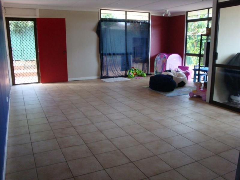 19 Sheena St, Wellington Point QLD 4160