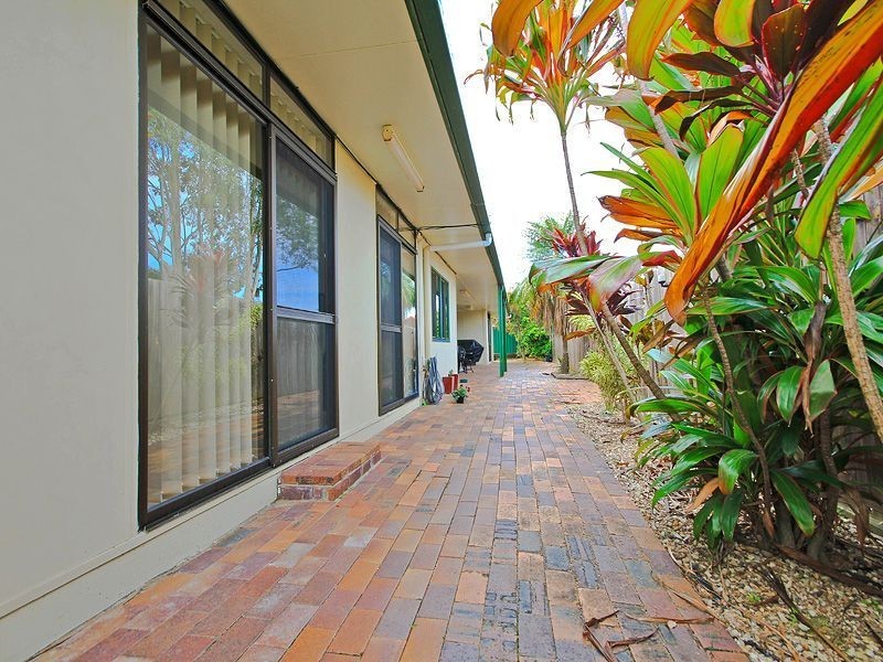 19 Sheena St, Wellington Point QLD 4160