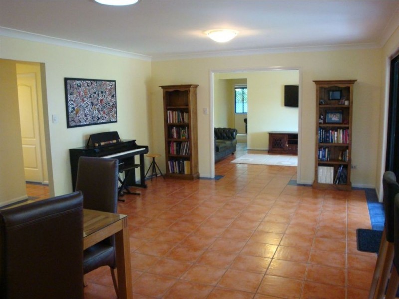 1 Wogan Court, Wellington Point QLD 4160