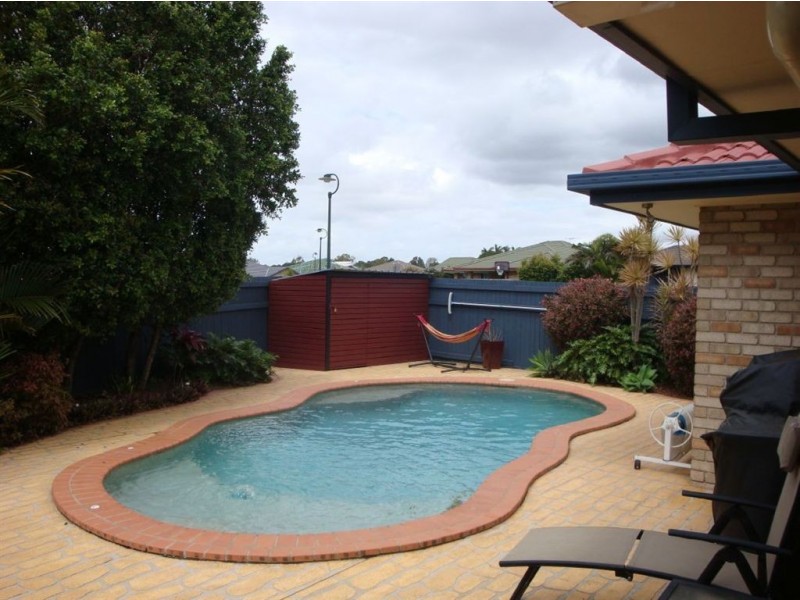 1 Wogan Court, Wellington Point QLD 4160