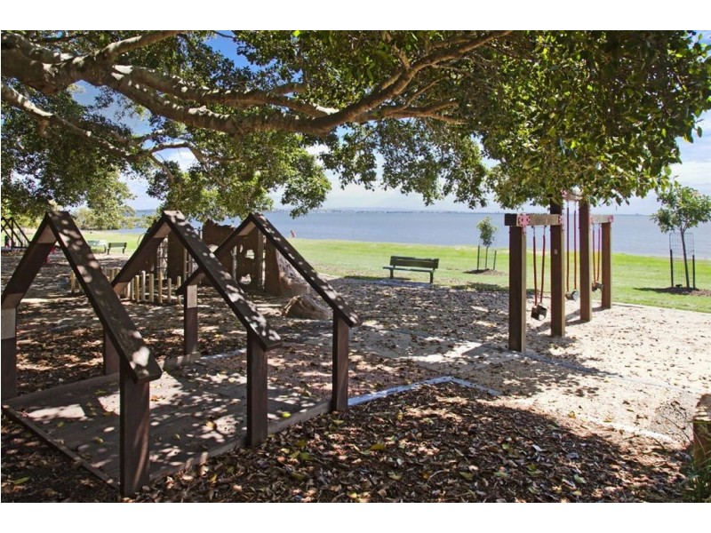 72 Beachcrest Road, Wellington Point QLD 4160