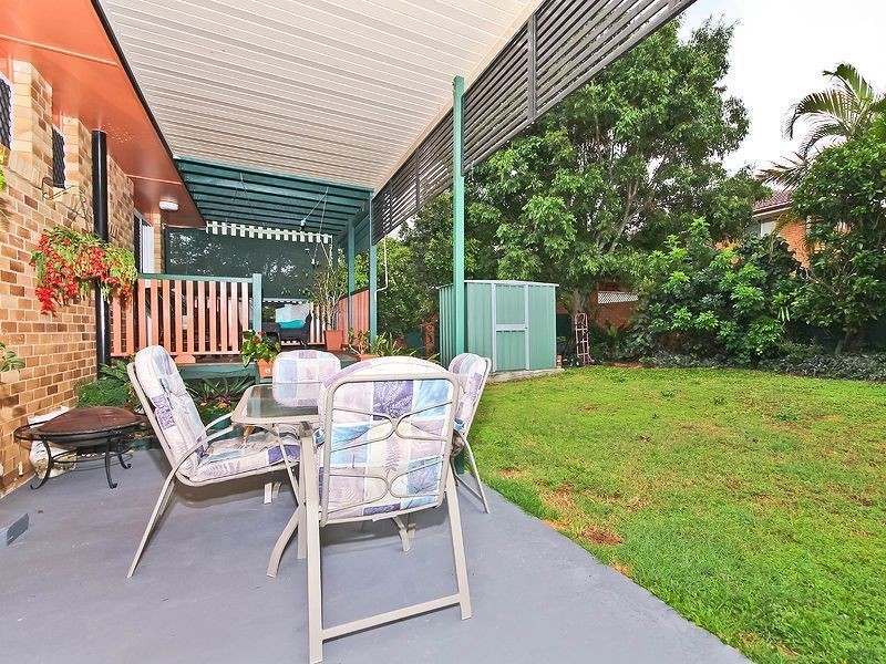 25 Leadale St, Wynnum West QLD 4178