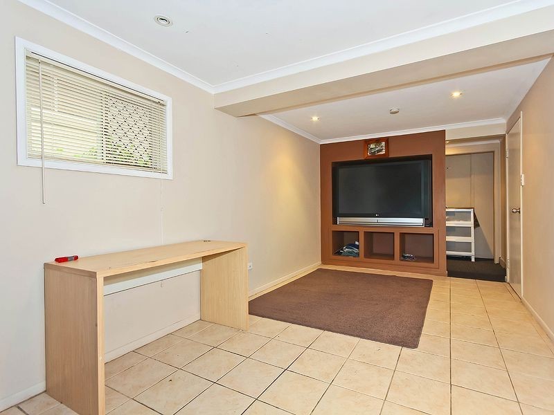 25 Leadale St, Wynnum West QLD 4178