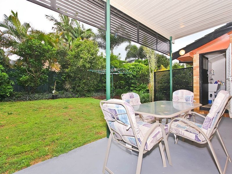 25 Leadale St, Wynnum West QLD 4178