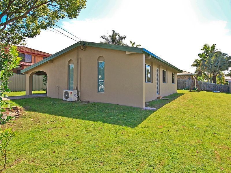 30 Rossinton Street, Birkdale QLD 4159