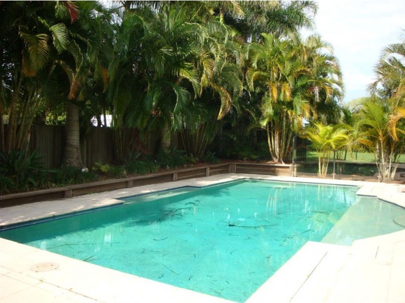 8 Mossip Court, Wellington Point QLD 4160