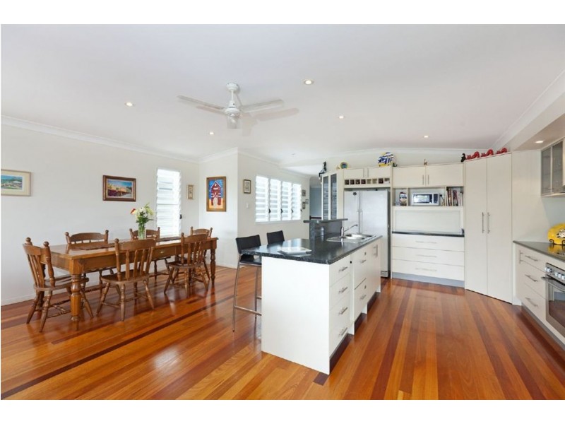 16 Edith Street, Wellington Point QLD 4160