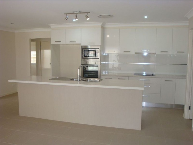 34 Paulina Street, Wellington Point QLD 4160