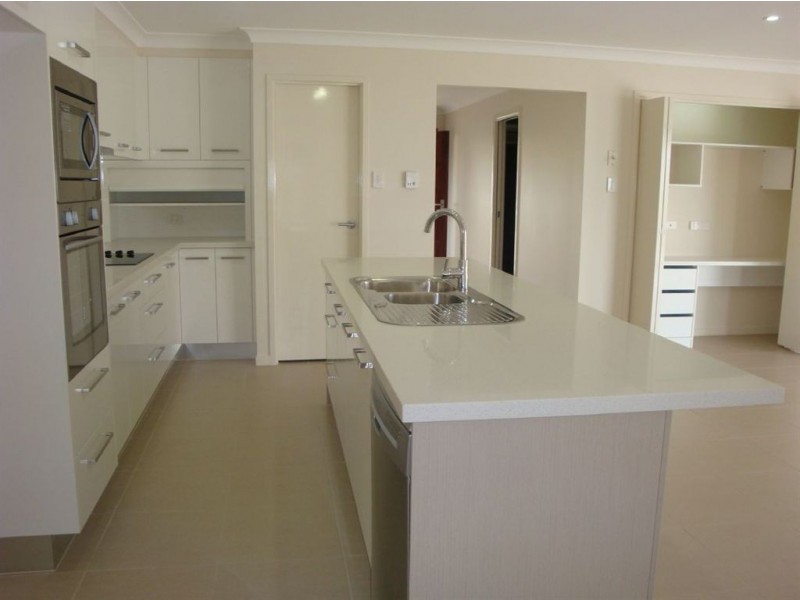 34 Paulina Street, Wellington Point QLD 4160