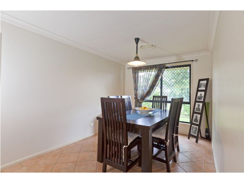 3 Cathben Court, Wynnum West QLD 4178