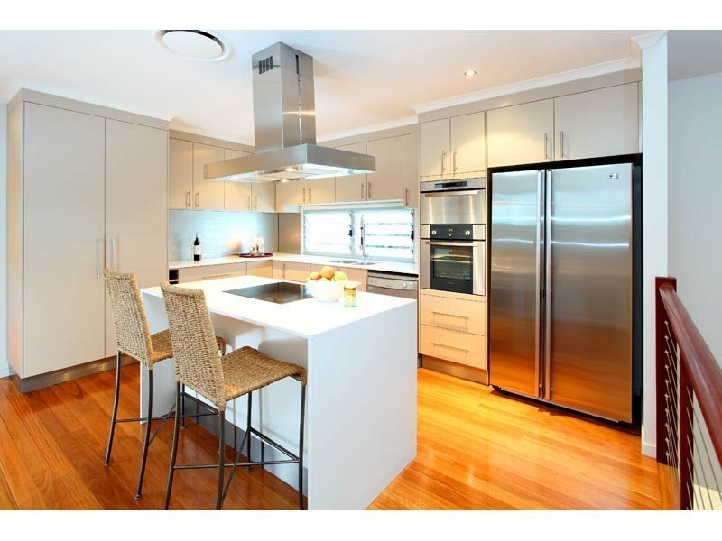 13 Thorneside Rd, Thorneside QLD 4158