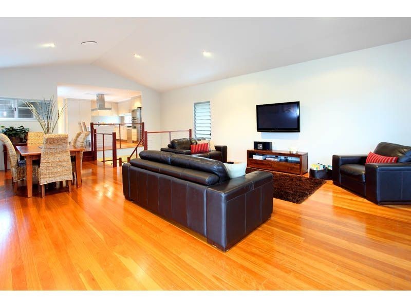 13 Thorneside Rd, Thorneside QLD 4158