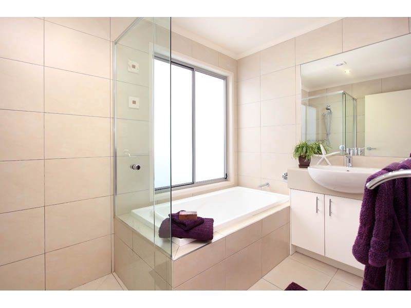 13 Thorneside Rd, Thorneside QLD 4158