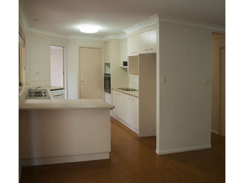 2 Laurance Court, Wellington Point QLD 4160