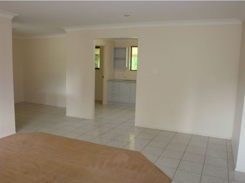 2 Lawn Terrace, Capalaba QLD 4157