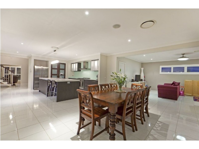 37 Allan Day Drive, Wellington Point QLD 4160