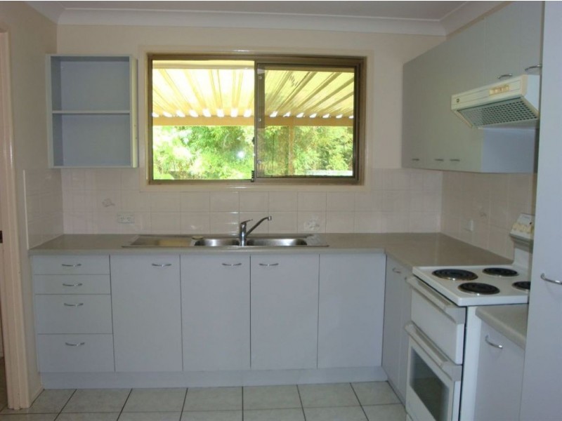 2 Lawn Terrace, Capalaba QLD 4157