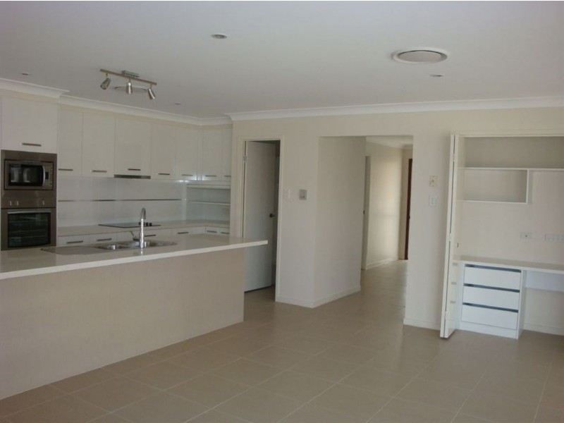 34 Paulina Street, Wellington Point QLD 4160