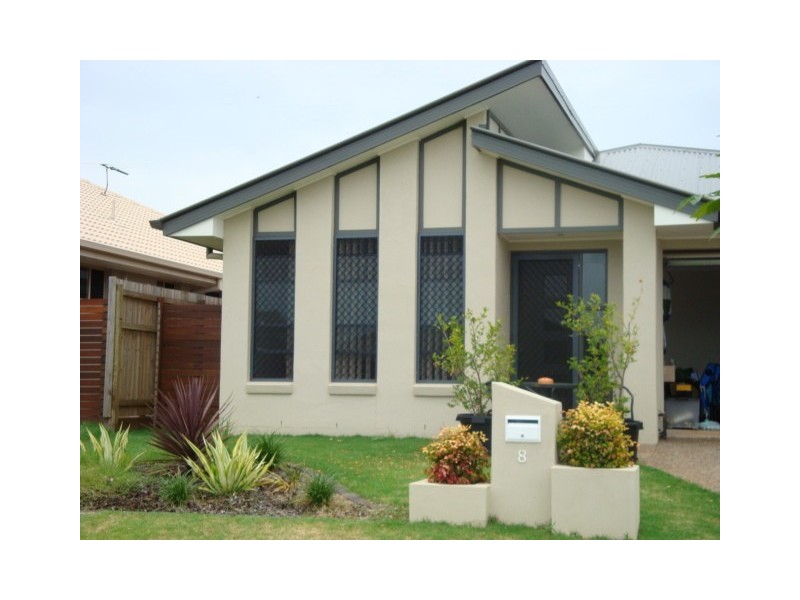 8 Kingsway Street, Wellington Point QLD 4160