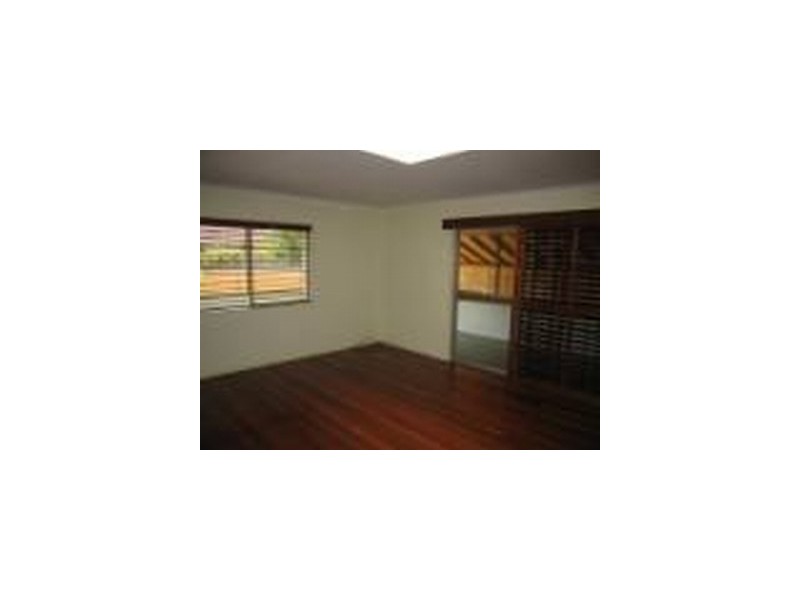 24 Agnes Street, Birkdale QLD 4159