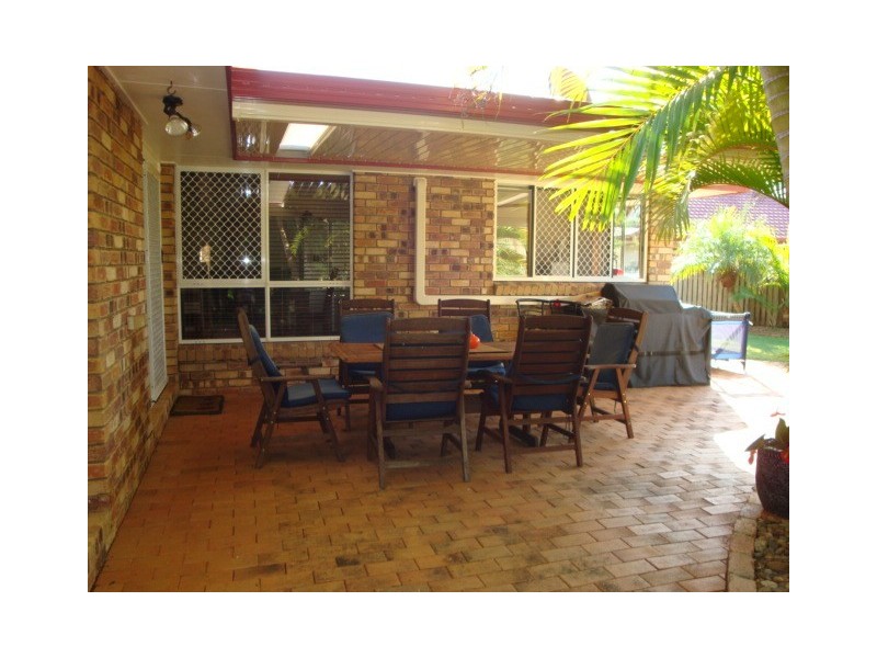 6 Day Court, Wellington Point QLD 4160