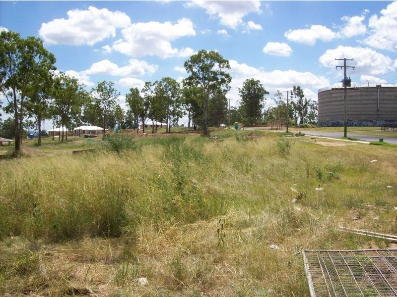 77 Bellevue Road, Goodna QLD 4300