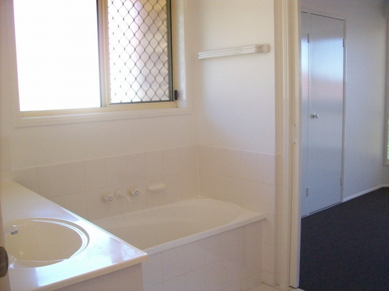 Collingwood Park QLD 4301