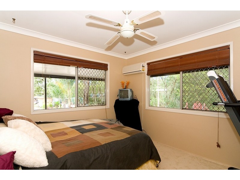 20 Rosemary Street, Bellbird Park QLD 4300