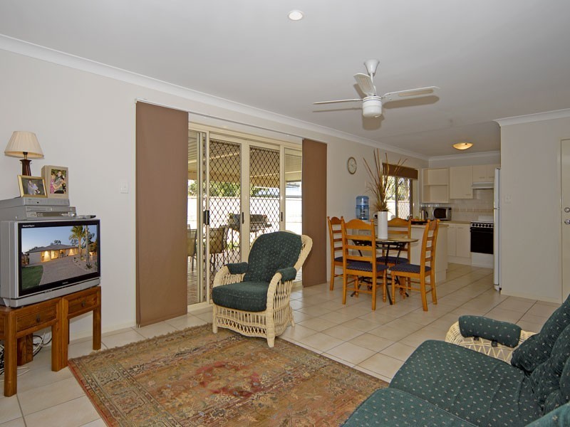 10 Ravenswood Lane, Springfield QLD 4300