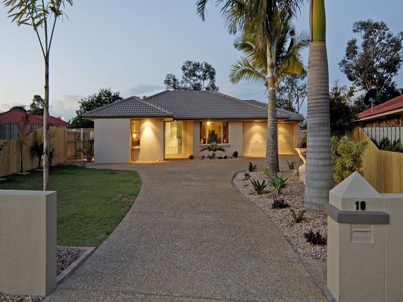 10 Ravenswood Lane, Springfield QLD 4300