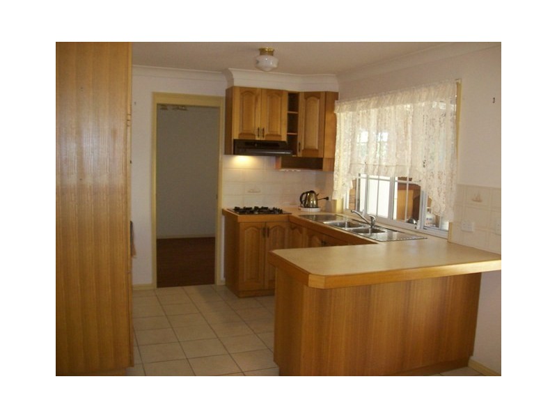 17 Forrest Cr, Redbank Plains QLD 4301