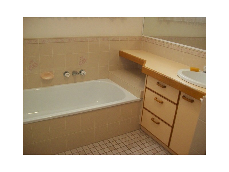 17 Forrest Cr, Redbank Plains QLD 4301