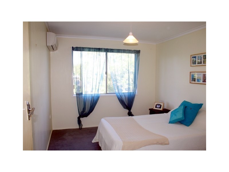 2 Hanley Way, Goodna QLD 4300