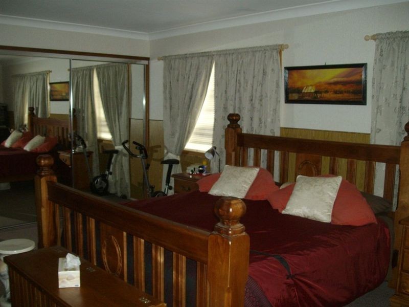 Bellbird Park QLD 4300
