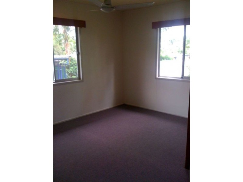 12 Caroline Street, Riverview QLD 4303