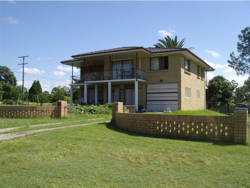 2 Stella Street, Camira QLD 4300