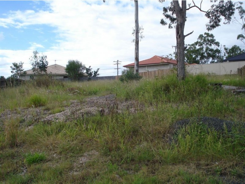 33 Davies St, Goodna QLD 4300