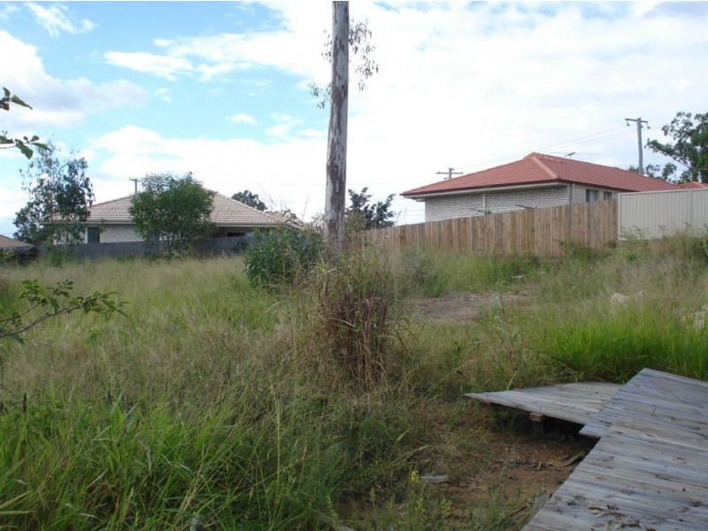 33 Davies St, Goodna QLD 4300