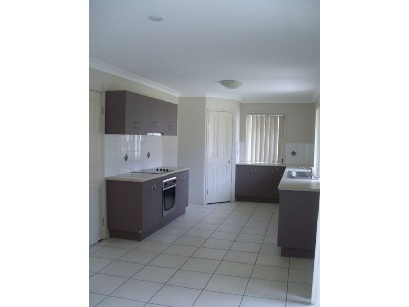 24 Macswiney Street, Collingwood Park QLD 4301
