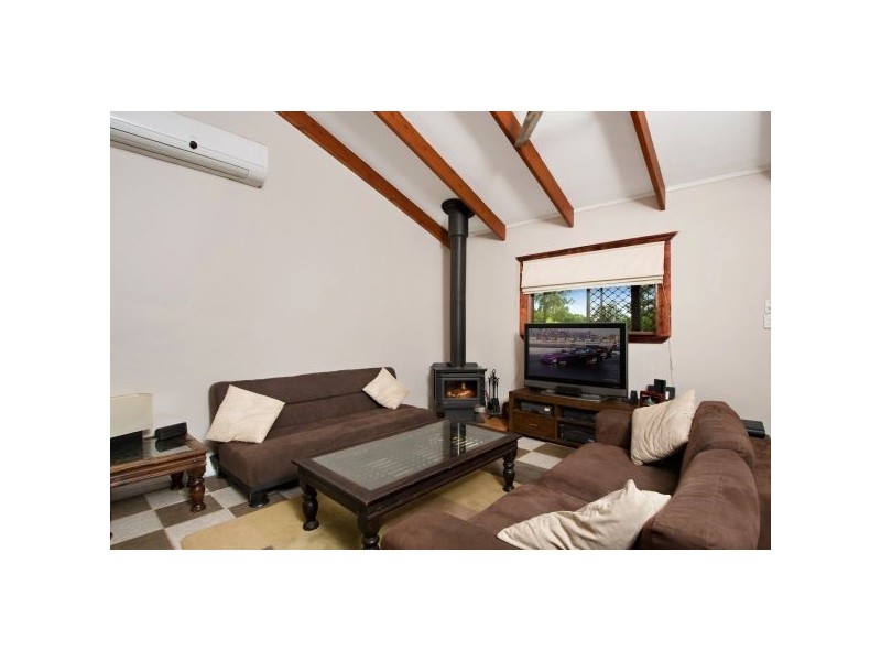 5 Surrey Road, Bellbird Park QLD 4300